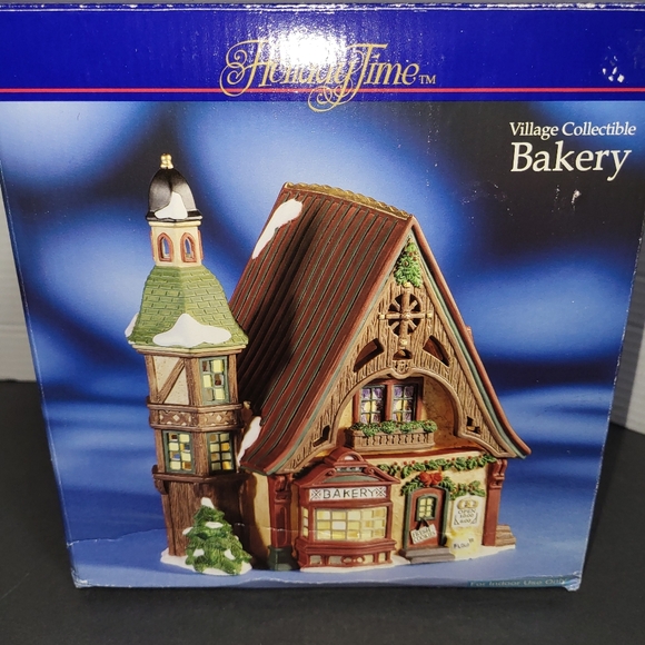Christmas Village Lighted Bakery Building Working - Picture 10 of 10